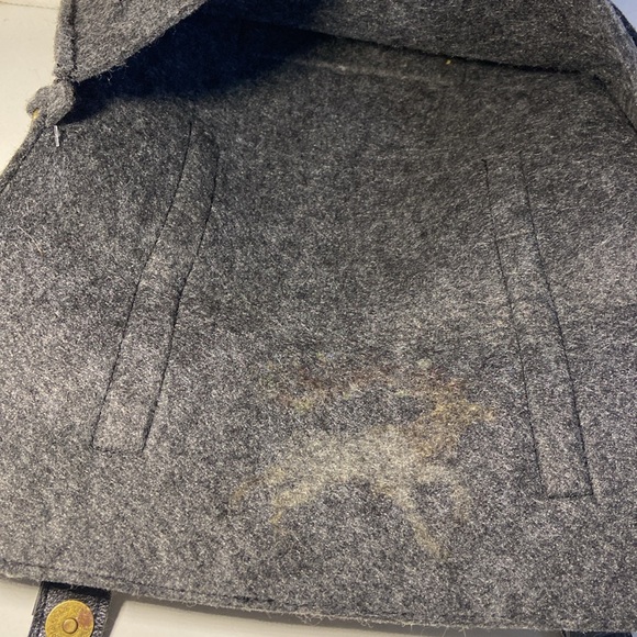 Felted Laptop or Briefcase with Reindeer Motif - Picture 5 of 9